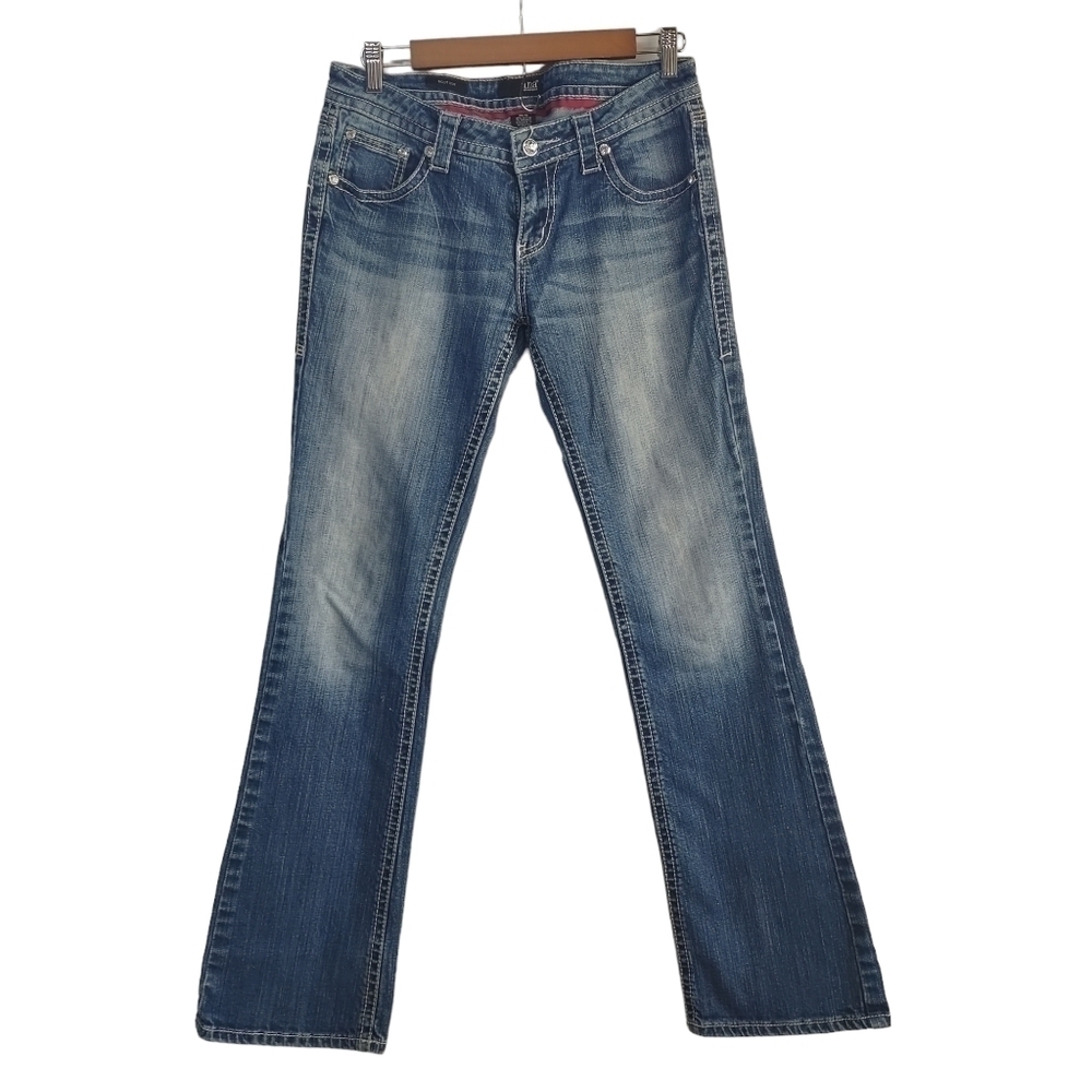 a.n.a A New Approach Women's Blue Embroidered Boot Cut Jeans Size 30/10